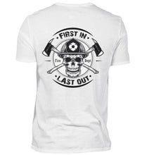 Lade das Bild in den Galerie-Viewer, FIRST IN LAST OUT - T-Shirt