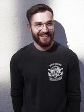Lade das Bild in den Galerie-Viewer, Echte Helden tragen Masken - Sweatshirt