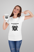 Lade das Bild in den Galerie-Viewer, Fürs Leben - Frauen T-Shirt