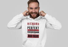 Lade das Bild in den Galerie-Viewer, Niemand ist perfekt - Hoodie
