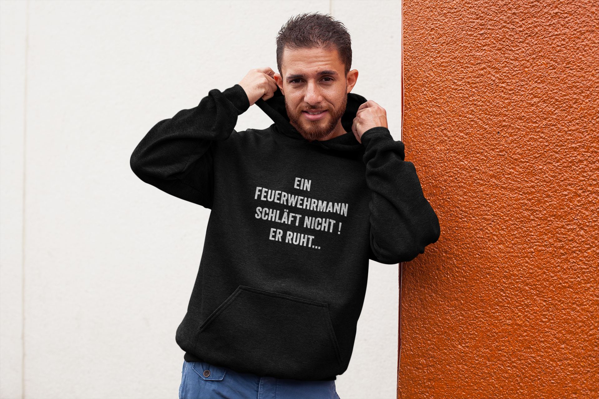 Ein Feuerwehrmann schläft nicht - Hoodie