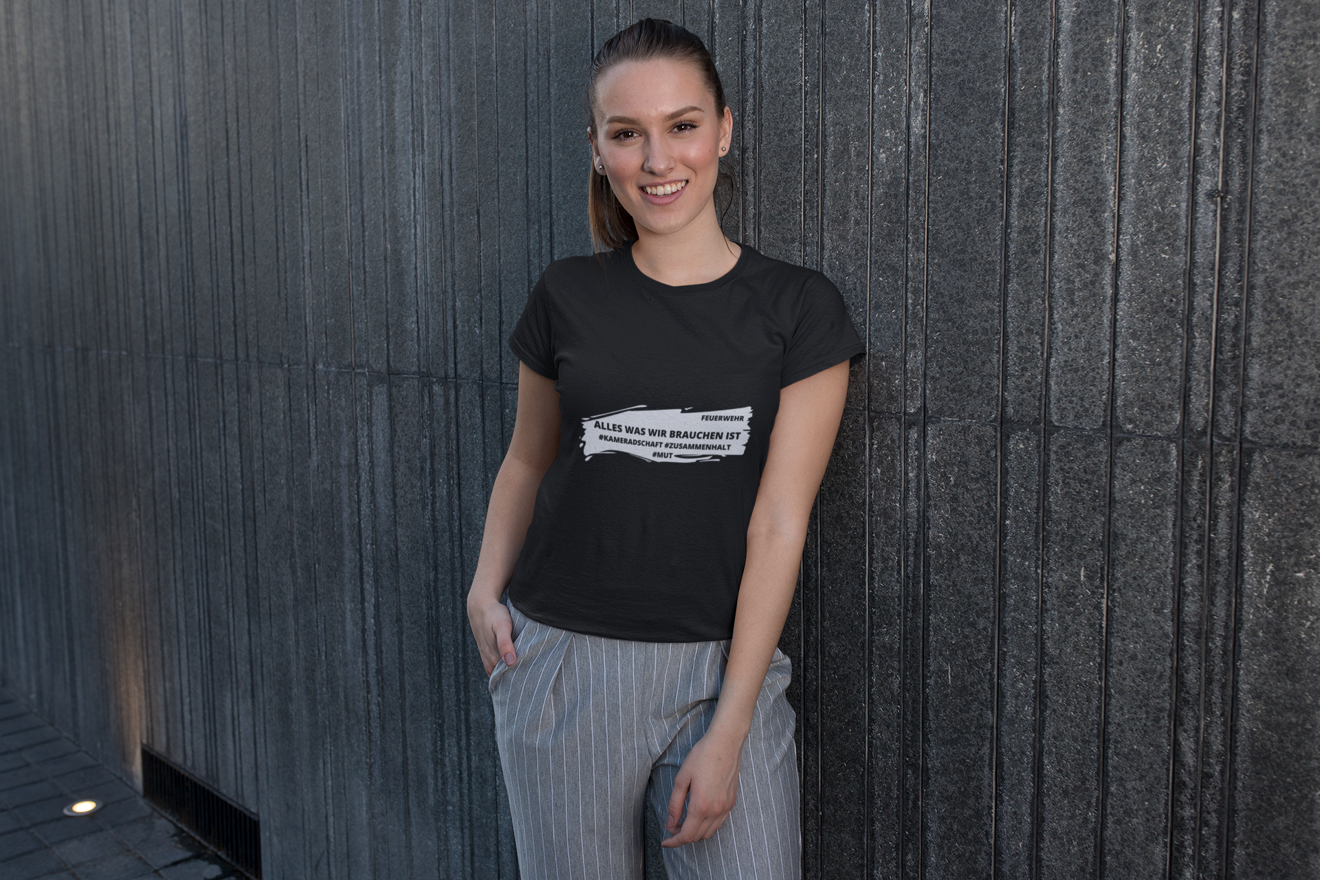 Was wir brauchen - Frauen T-Shirt